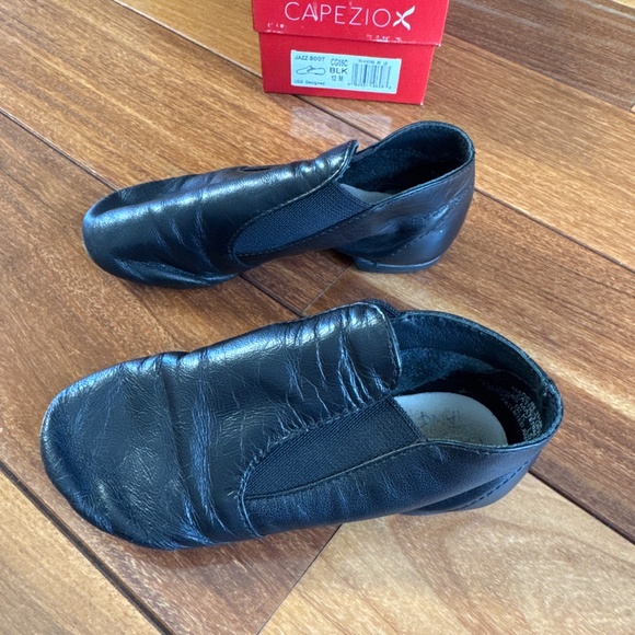 Capezio Jazz shoes girl size 12 - Picture 4 of 5